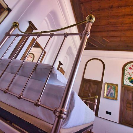 Boutique Hotel Praga Gjirokastër Стая снимка