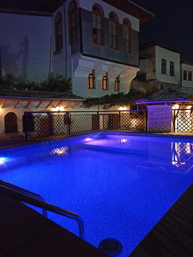 Boutique Hotel Praga Gjirokastër Екстериор снимка