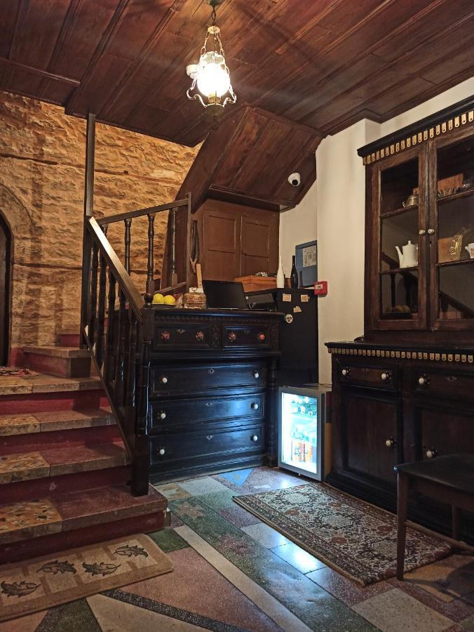 Boutique Hotel Praga Gjirokastër Екстериор снимка