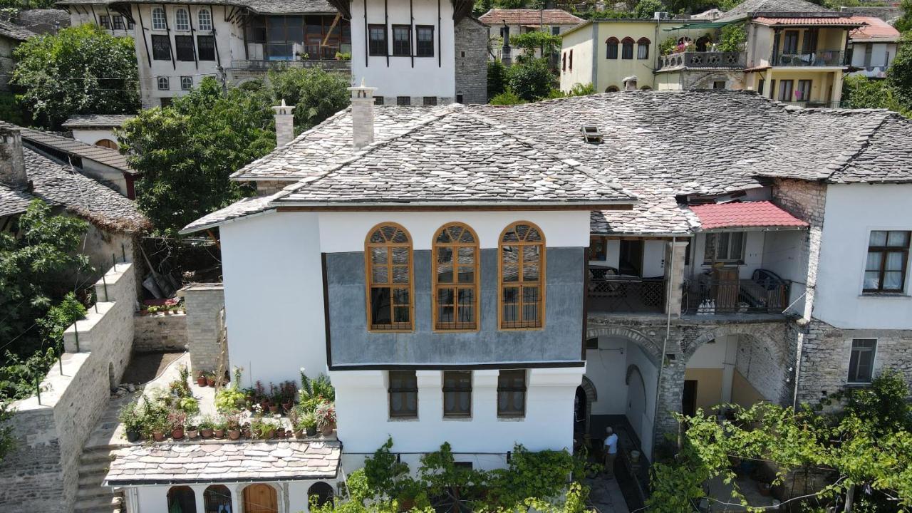 Boutique Hotel Praga Gjirokastër Екстериор снимка