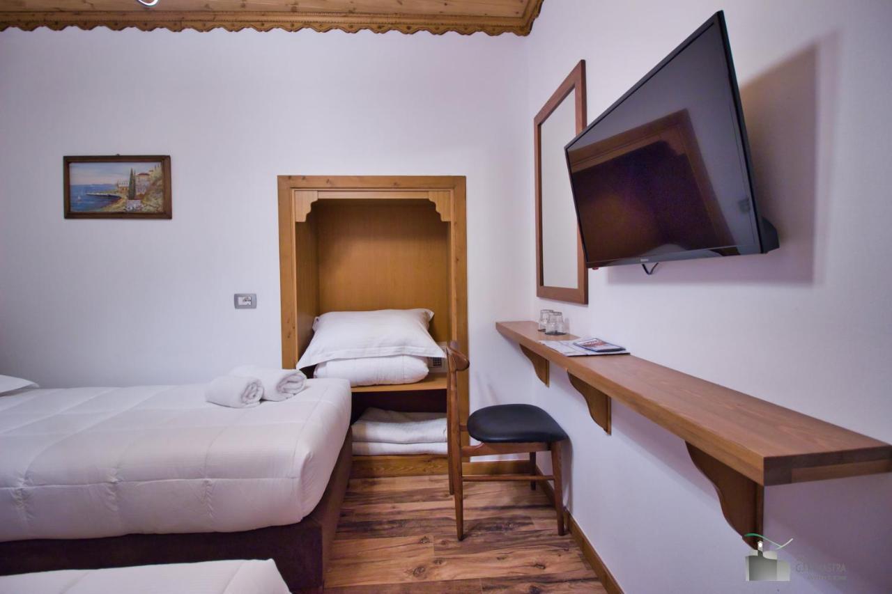 Boutique Hotel Praga Gjirokastër Екстериор снимка