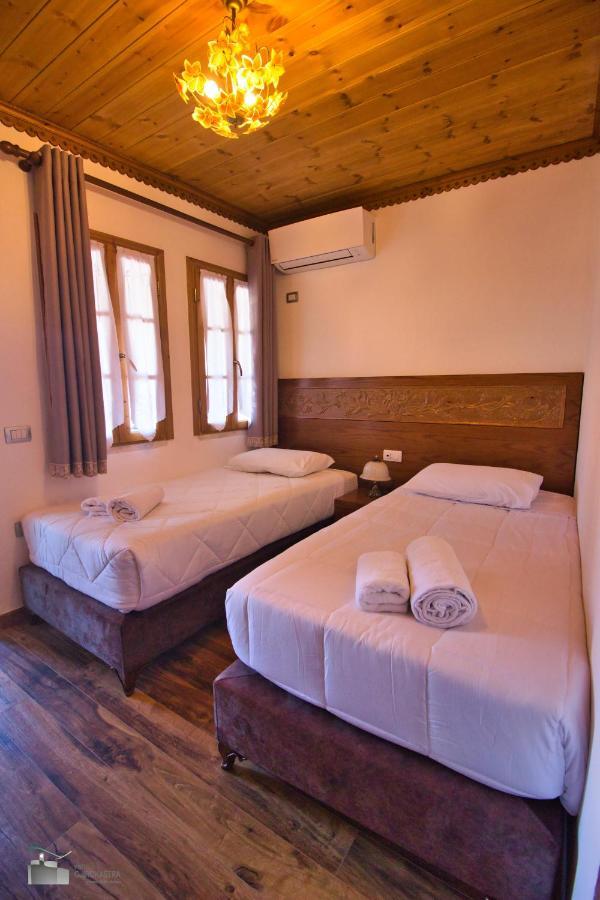 Boutique Hotel Praga Gjirokastër Екстериор снимка