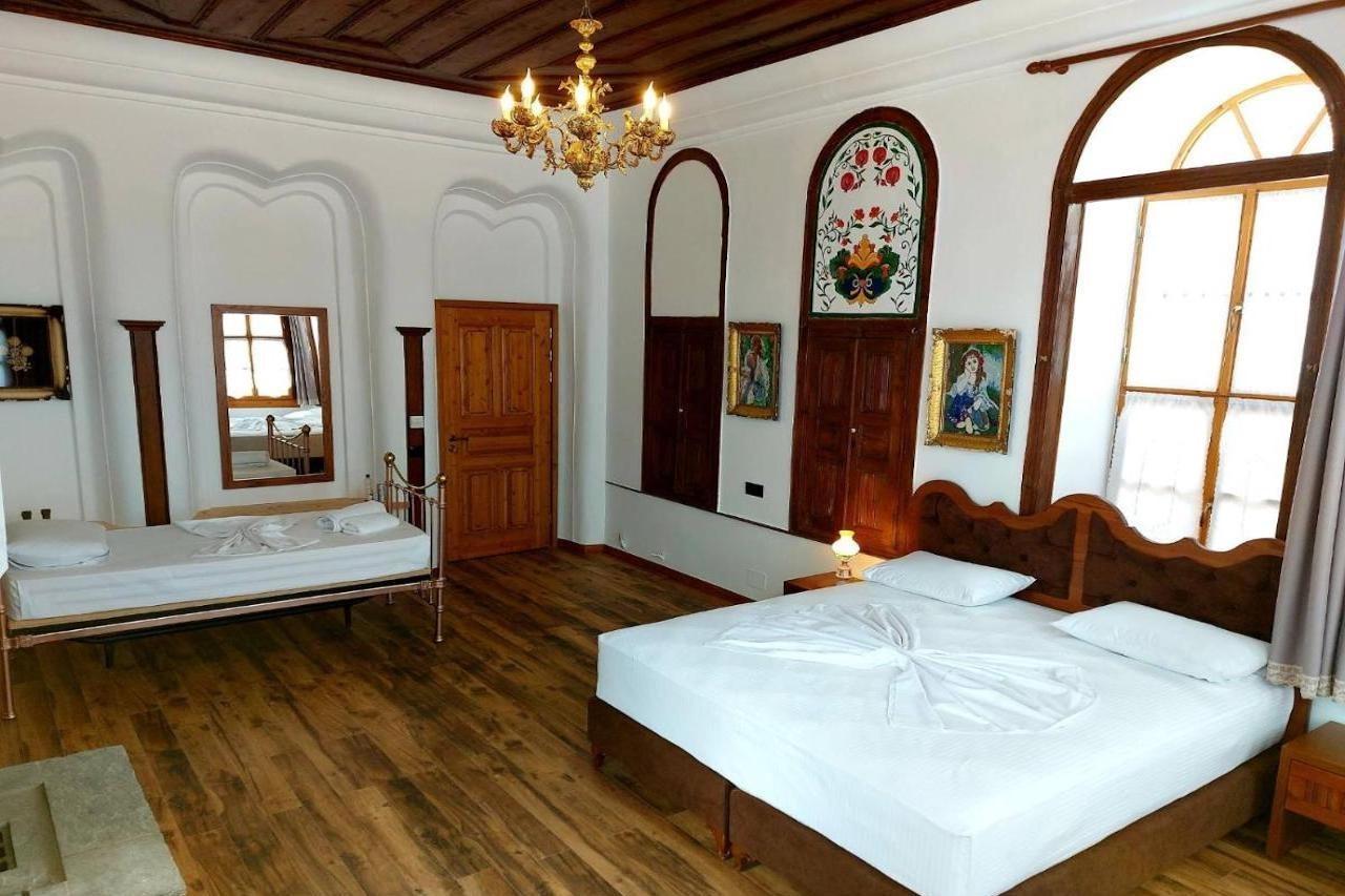 Boutique Hotel Praga Gjirokastër Екстериор снимка