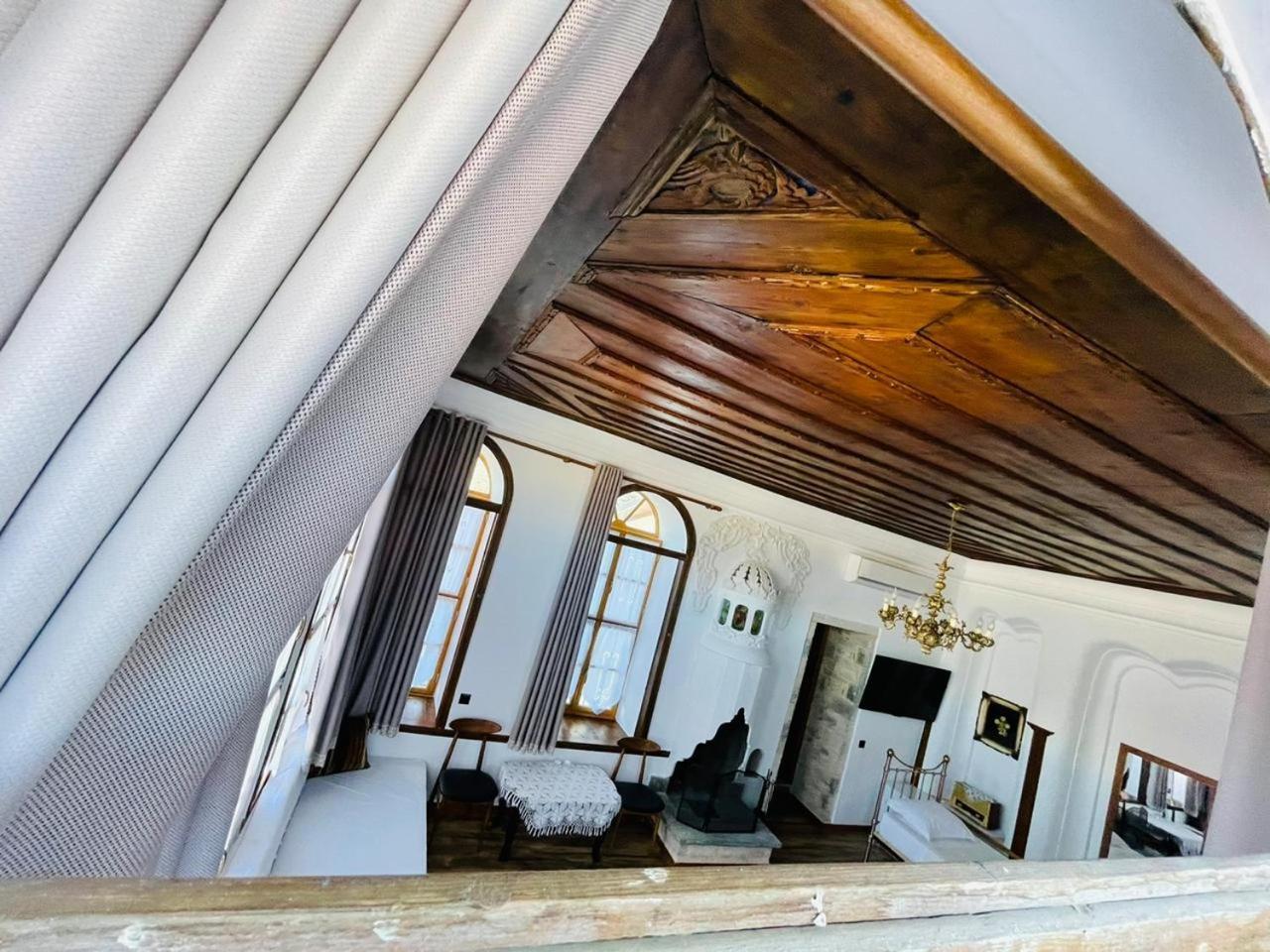 Boutique Hotel Praga Gjirokastër Стая снимка