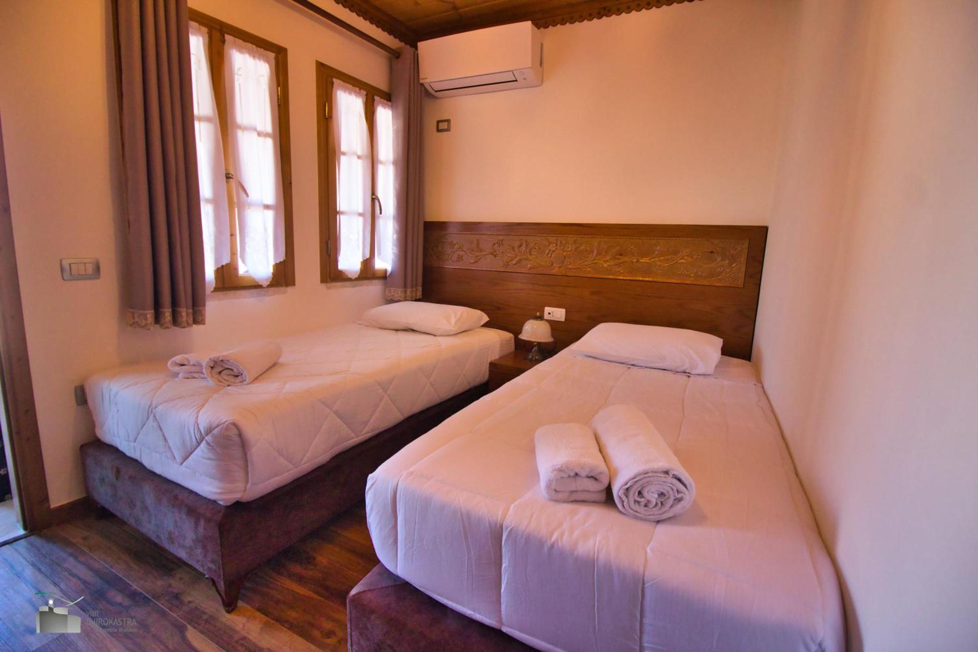 Boutique Hotel Praga Gjirokastër Стая снимка